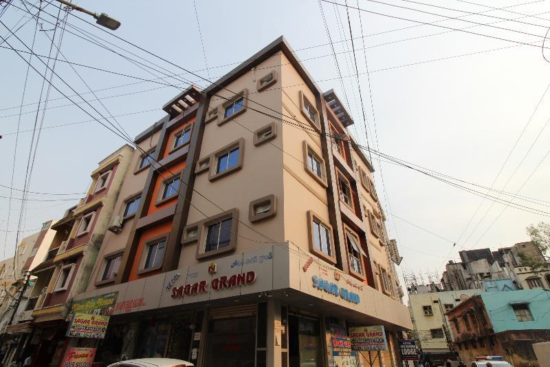 Oyo 35755 Sagar Grand Hotel Hyderabad Exterior photo
